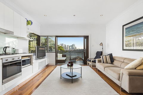 Short Stay Breathtaking Sydney Harbour View Apartment - Holiday Jervis Bay 2