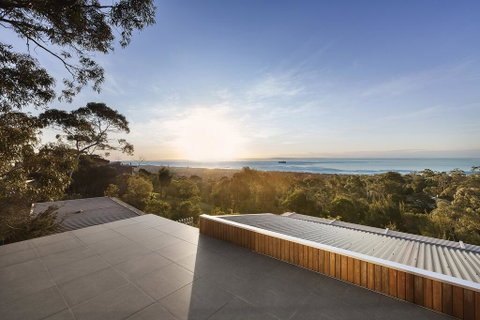 Skyluxe Luxury Retreat With Water Views And Deluxe Interior From Every Room - Holiday Jervis Bay 1