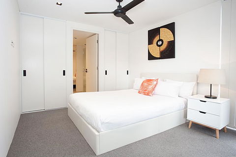 Sleek Modern Apartment In The Heart Of Manly - Holiday Jervis Bay 2