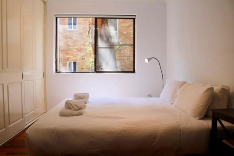 Spacious Apartment In Lane Cove Near CBD - Holiday Jervis Bay 3