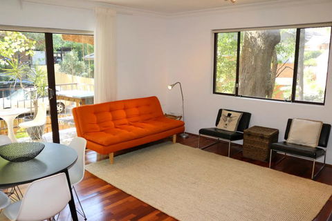 Spacious Apartment In Lane Cove Near CBD - Holiday Jervis Bay 0