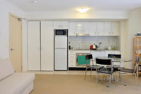 Spacious Studio By The Beach In Manly - Holiday Jervis Bay 1