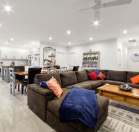 StayCentral - Rosanna Luxurious Mansion - Holiday Jervis Bay