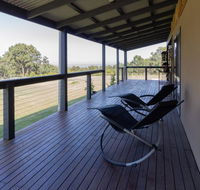 Studio 165 Hidden Gem on 50 acres with bay views - Holiday Jervis Bay