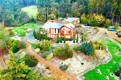 STUNNING HOME WITH AMAZING VIEWS - Just 20 Mins To The City And Only 10 To MONA! - Holiday Jervis Bay 2