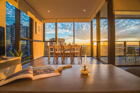 STUNNING Luxury 2beds2bathAPT @CBD (Haymarket) - Holiday Jervis Bay 0