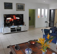 STUNNING MAGNETIC ISLAND HOMEPRIVATE LARGE POOLADULTS ONLY - Holiday Jervis Bay