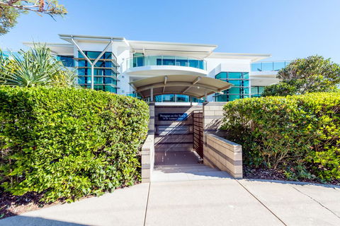 Stylish Beach Side Apartment - Unit 5 - 33 Lorikeet Drive - Holiday Jervis Bay 2