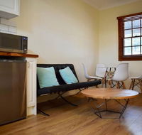 Stylish Cute Cottage in McMahons Point - Holiday Jervis Bay