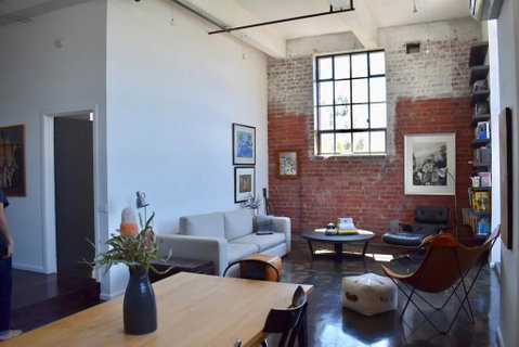 Stylish Warehouse Conversion In The Heart Of Fitzroy - Holiday Jervis Bay 0