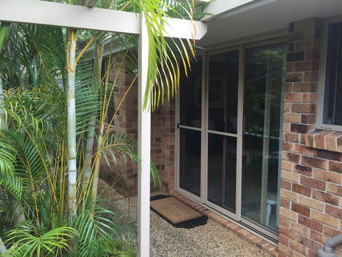 Sunshine Coast Tropical Getaway - Holiday Jervis Bay 3