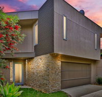SURF Side SECRET INVERLOCH - Holiday Jervis Bay