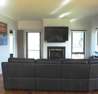 SURFSIDE LAKEVIEWS - FREE WIFI - Holiday Jervis Bay