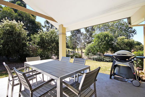 The 17th Tees - Holiday Jervis Bay 0
