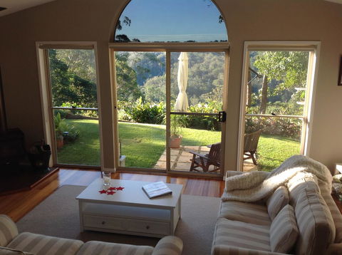 The Avenue At Montville Luxury Cottage - Holiday Jervis Bay 2