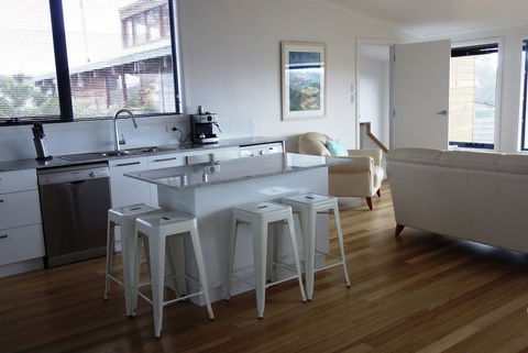 THE LOFT @ Bay Of Fires Seascape - Holiday Jervis Bay 12