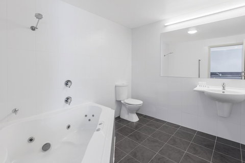 Travelodge Hotel Hobart Airport - Holiday Jervis Bay 11