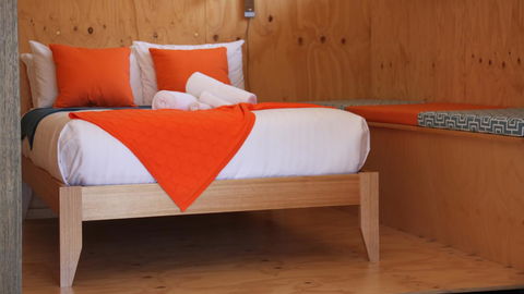 BAY OF FIRES ECO HUT Off Grid Experience At Binalong Bay - Holiday Jervis Bay 3