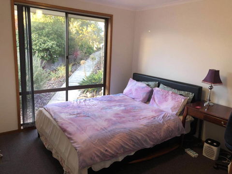 Little Mountain Town - Holiday Jervis Bay 1