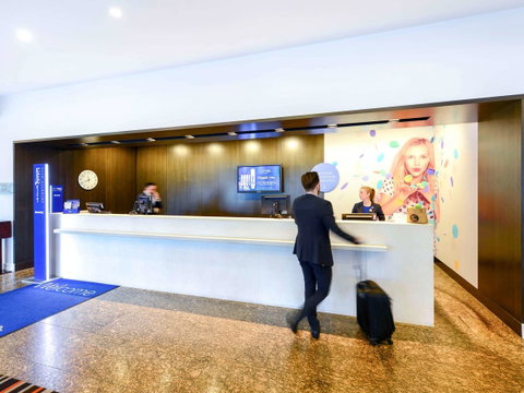 Novotel Melbourne Glen Waverley - Holiday Jervis Bay 25