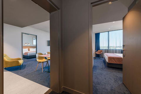Mantra Melbourne Epping - Holiday Jervis Bay 14