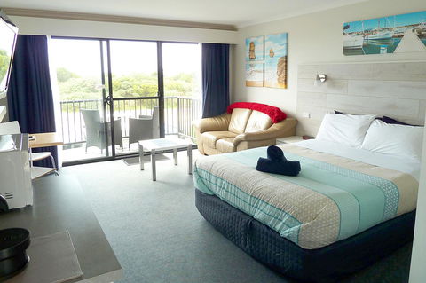 Apollo Bay Waterfront Motor Inn - Holiday Jervis Bay 2
