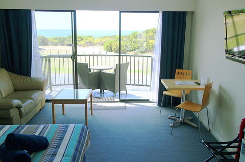 Apollo Bay Waterfront Motor Inn - Holiday Jervis Bay 29