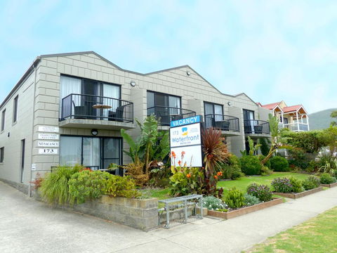 Apollo Bay Waterfront Motor Inn - Holiday Jervis Bay 1