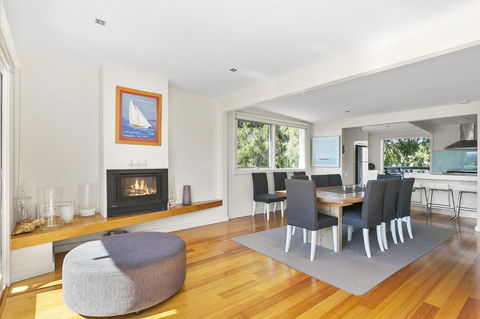 Front Beach House - Holiday Jervis Bay 16