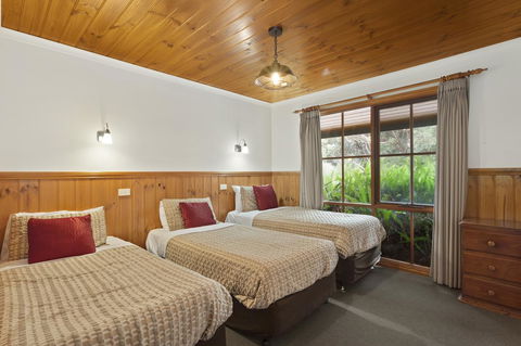 Apollo Bay Cottages - Holiday Jervis Bay 3