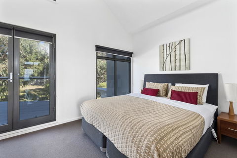 Apollo Bay Cottages - Holiday Jervis Bay 9