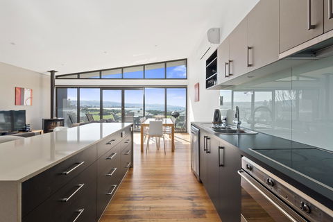 Apollo Bay Cottages - Holiday Jervis Bay 10