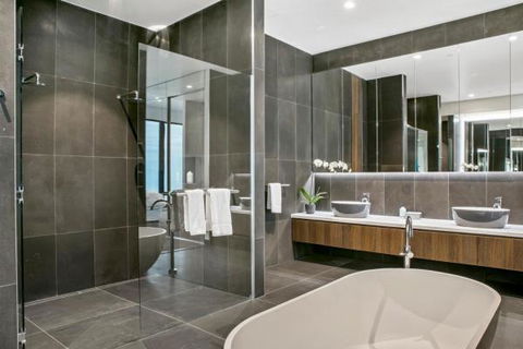 Experience Platinum Hotel Apartments - Holiday Jervis Bay 21