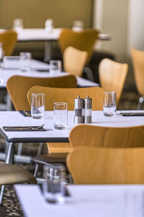 Holiday Inn Melbourne Airport, An IHG Hotel - Holiday Jervis Bay 6