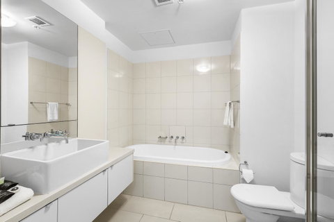 Melbourne Holiday Apartments Flinders Wharf - Holiday Jervis Bay 16