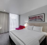Travelodge Hotel Melbourne Docklands - Holiday Jervis Bay