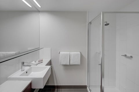 Travelodge Hotel Melbourne Docklands - Holiday Jervis Bay 6