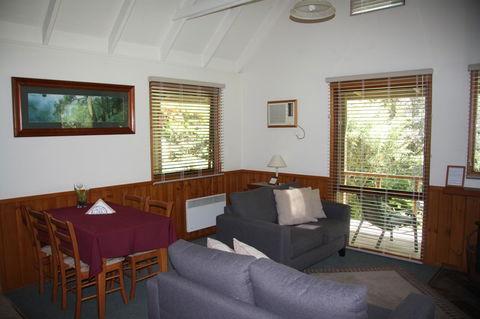 Shady Brook Cottages - Holiday Jervis Bay 26