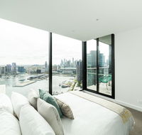Melbourne Private Apartments - Collins Wharf Waterfront Docklands - Holiday Jervis Bay