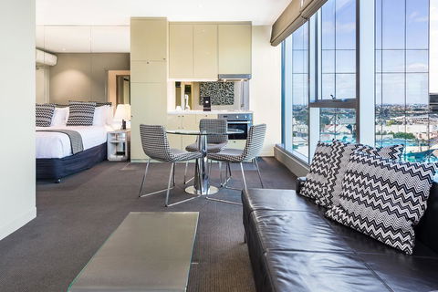 Novotel Melbourne Preston - Holiday Jervis Bay 14