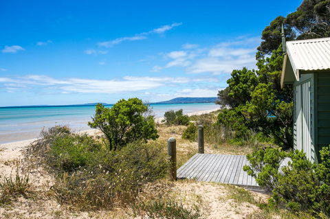 Beach Front Beauty - Ocean Front Views - Holiday Jervis Bay 14