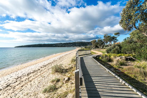 Beach Front Beauty - Ocean Front Views - Holiday Jervis Bay 2
