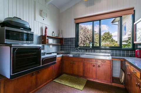 Beach Front Beauty - Ocean Front Views - Holiday Jervis Bay 8