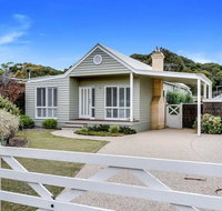 Cute Cottage on Cain - beach at end of street - Holiday Jervis Bay