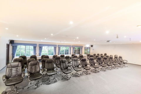 Eltham Gateway Hotel & Conference Centre - Holiday Jervis Bay 18