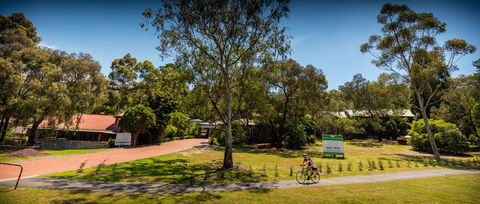 Eltham Gateway Hotel & Conference Centre - Holiday Jervis Bay 44