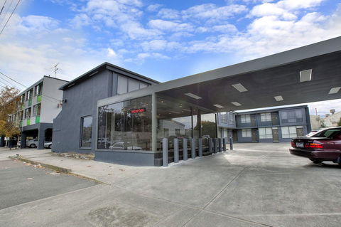 Melbourne's Princes Park Hotel - Holiday Jervis Bay 11