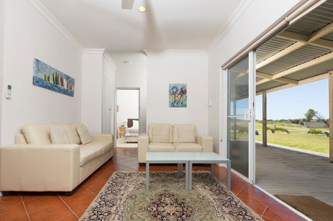 Cottages For Couples - Holiday Jervis Bay 28