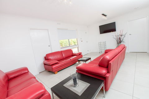 Mildura Holiday Villas - Holiday Jervis Bay 15