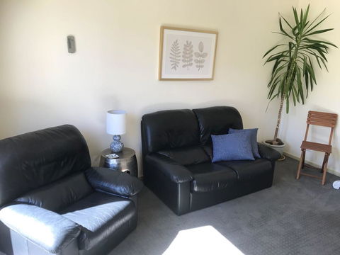 Lakeside Conti Villas - Holiday Jervis Bay 13